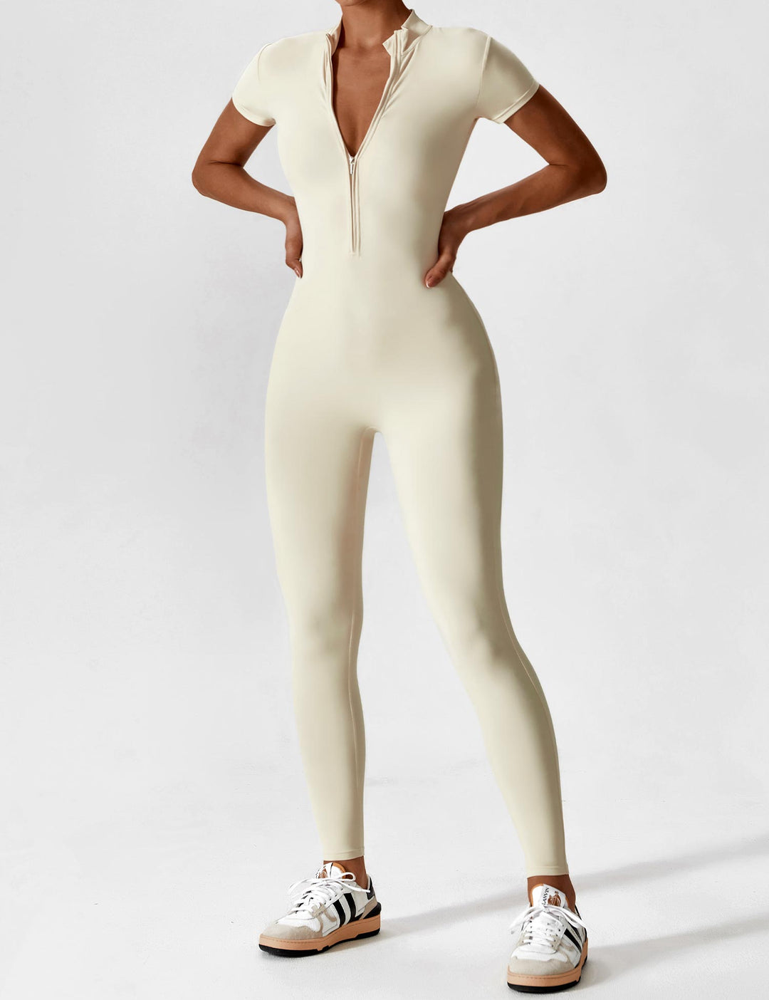 jumpsuit met lange mouwen/korte mouwen en ritssluiting