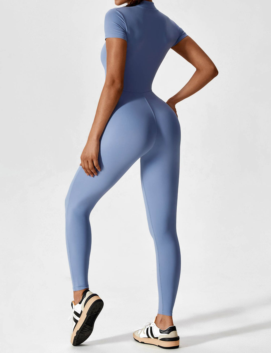 jumpsuit met lange mouwen/korte mouwen en ritssluiting